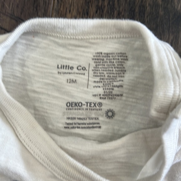 Little co. Tshirt - Picture 2 of 2